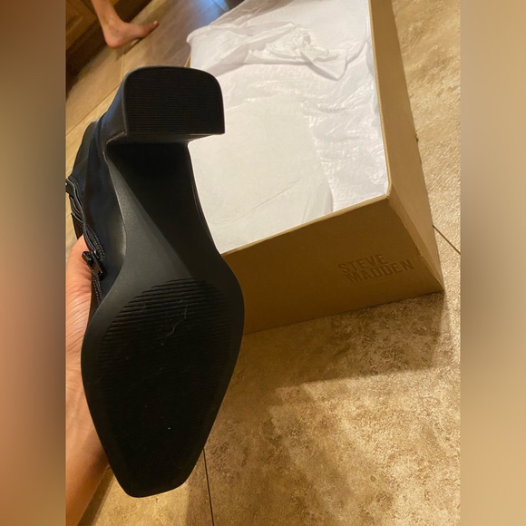 Steve Madden Ambrose Black Boots 8.5 - Picture 2 of 2